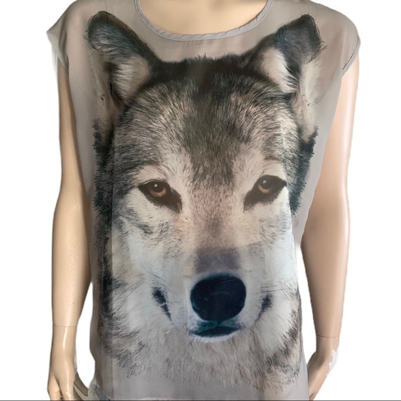 3/$30 - SWS Sleeveless Wolf Top Size Medium - Picture 5 of 7